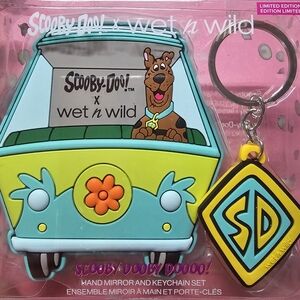 Brand-new in box Scooby-Doo hand mirror and keychain! Limit Edition Wet n Wild!